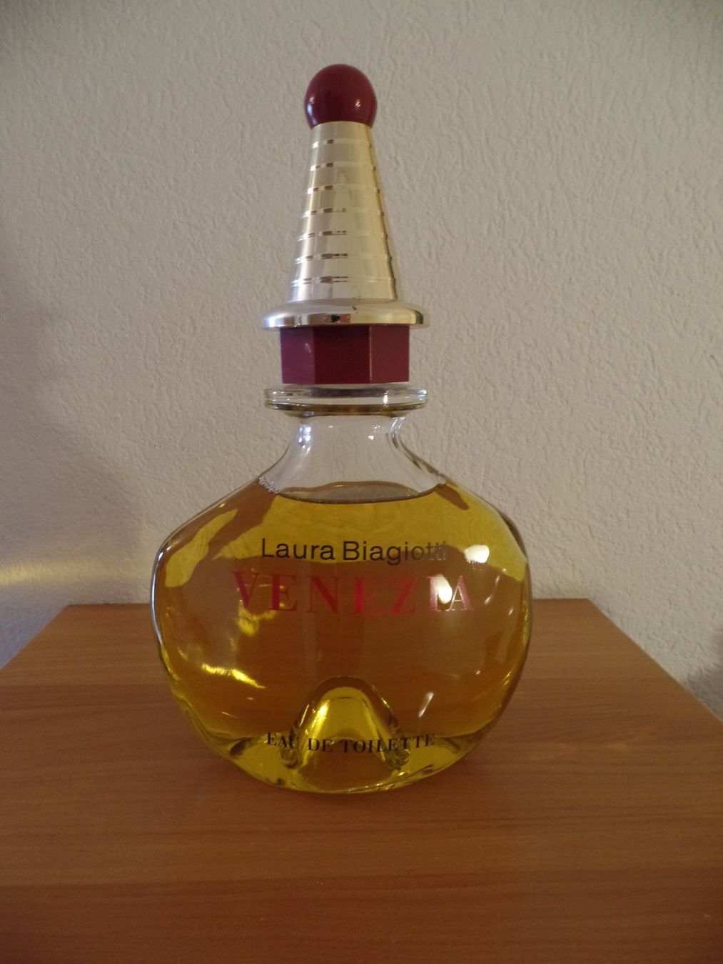 Apparecchiature e tecnologia a gas: Factice Parfümflasche – Usato da Finstersee venduto da bruno_joller