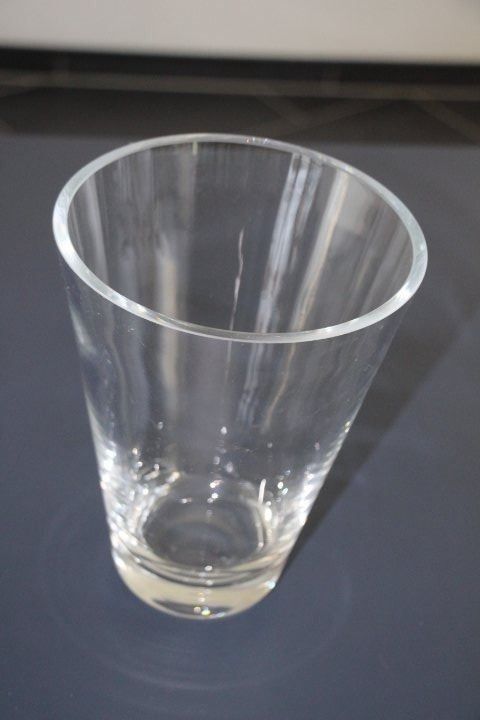 Vasi & Recipienti: Glasgefäss, Höhe 20, Durchm. oben 16 cm – Usato da Eschenbach SG venduto da Anisti13