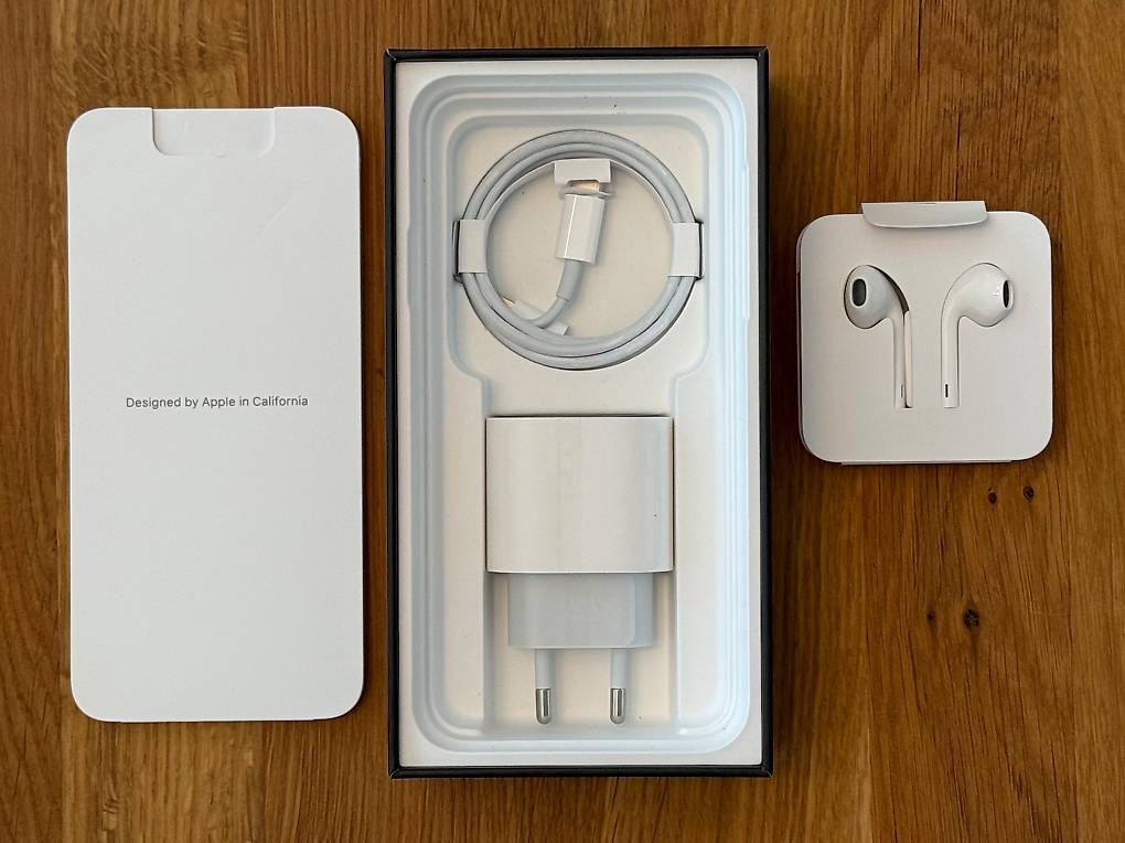 Apple Telefoni cellulari / Smartphones: iPhone 11 Pro Max 256GB Space Grey – Usato da St. Gallen venduto da Zina2510 2
