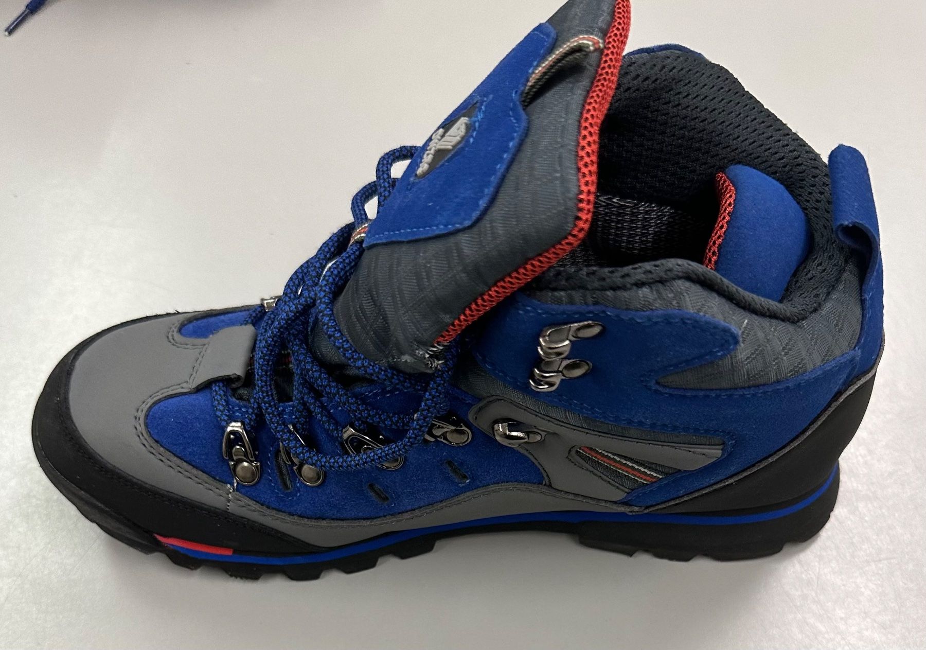 Scarpe da uomo: laufschuhe – Usato da Neftenbach venduto da maznik 2