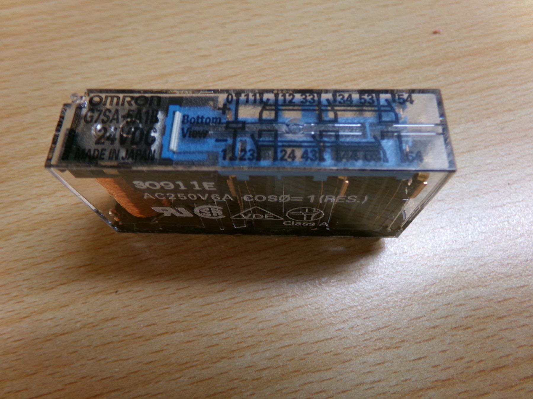 Omron Elektronikbauteile: Relais 24VDC Omron P7SA-14F-ND – Gebraucht aus Hombrechtikon von Maloev17 7