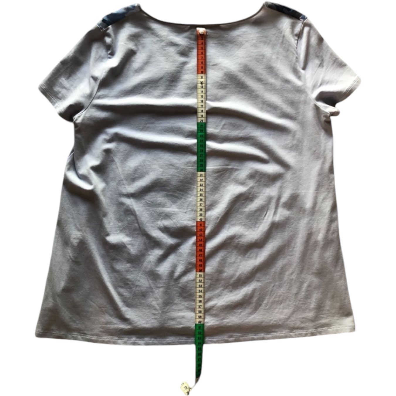 Max Mara T-shirt: T-shirt Max Mara – Usato da Dotzigen venduto da SecondHandGems 3
