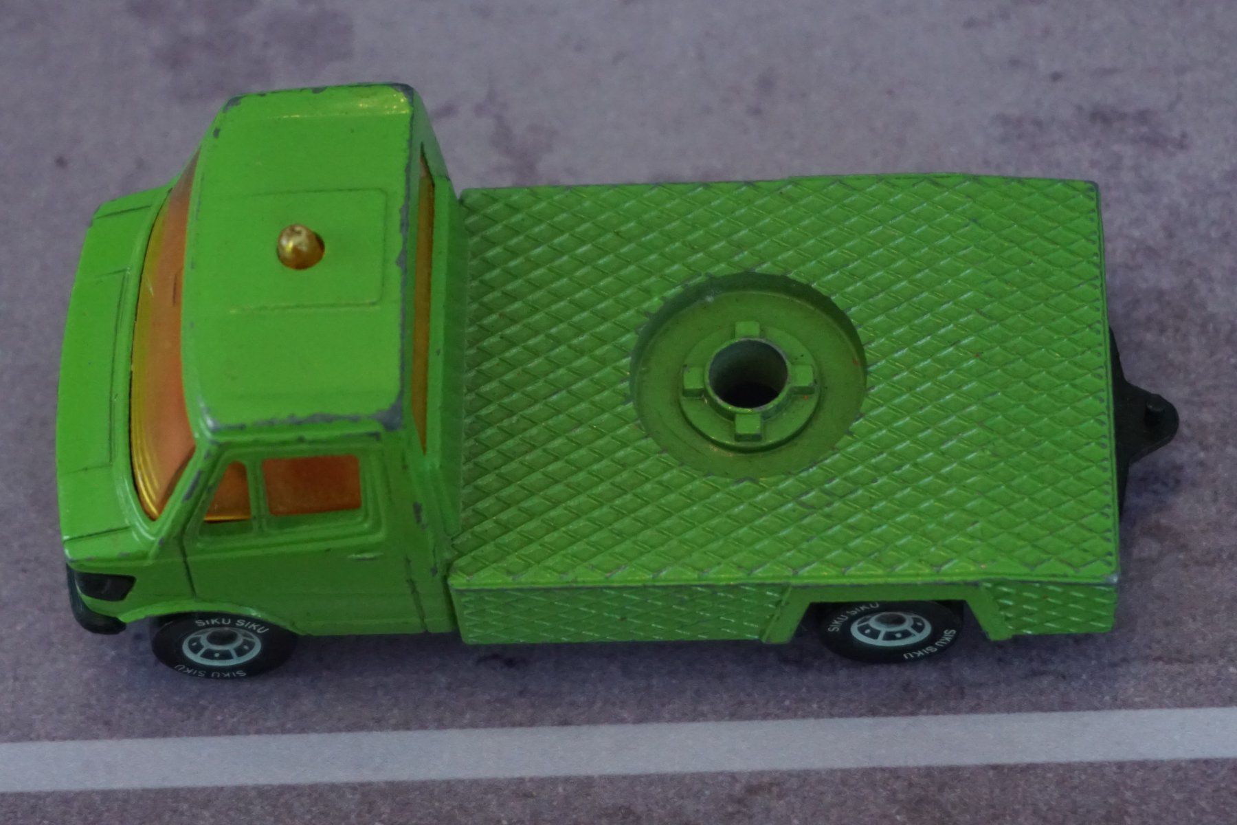 Siku Modellini d'auto: Siku Mercedes 208 Def. !!!!!!!!!! – Difettoso da Reiden venduto da Doppeldecker69 4