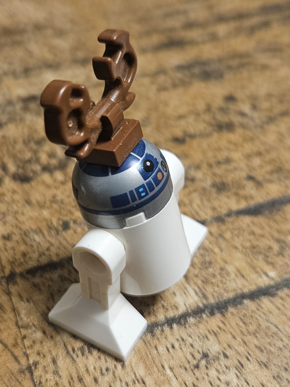 Lego Kit di costruzioni: lego figurine star wars Astromech Droid, R2-D2, Reindeer – Usato da Confignon venduto da Ecrofigs 3
