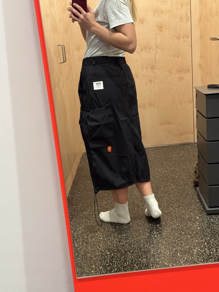 Röcke: Mono outdoor by chocoolate black skirt size small – Gebraucht aus Zürich von gva_r9gs 2