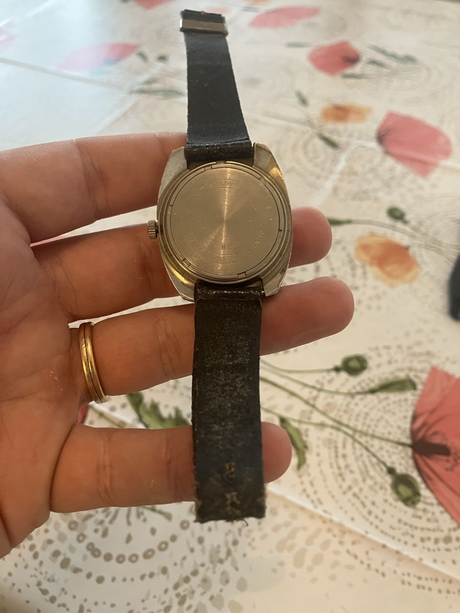Bulova Uhren: Bulova accutron  – Defekt aus Fribourg von Snoopy-Mousi 7