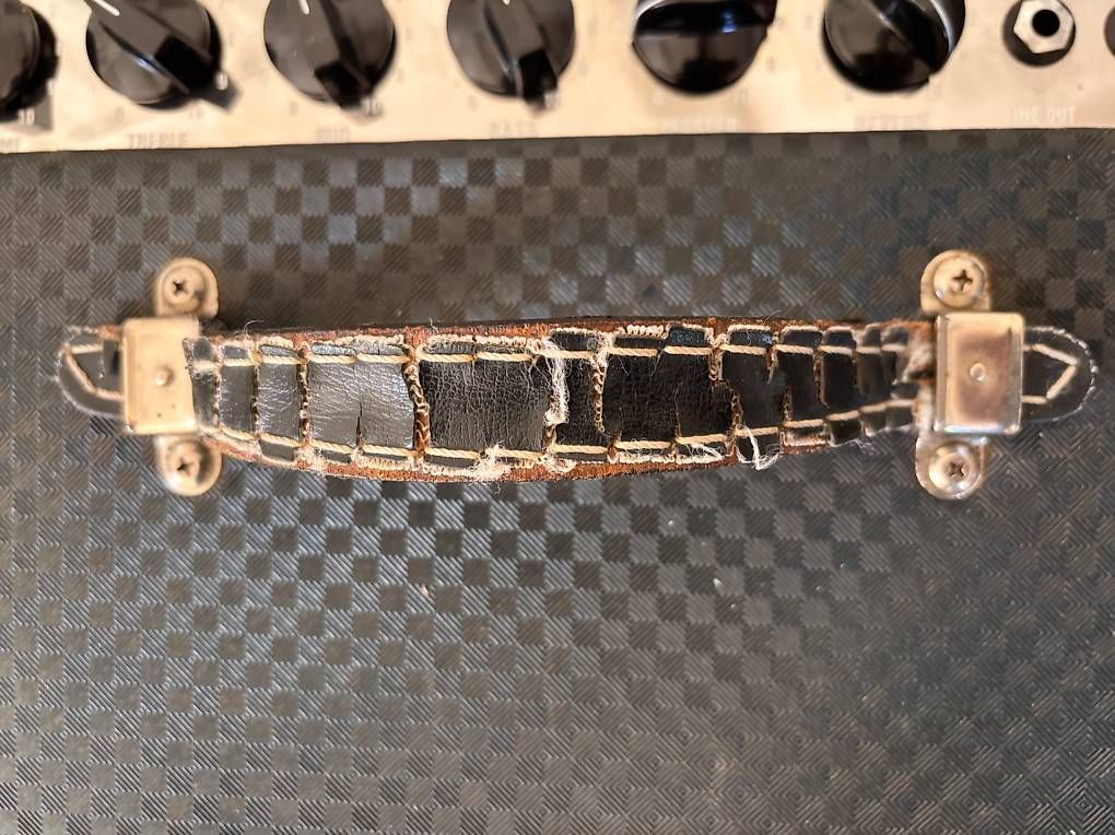 Ampeg Verstärker: Vintage Ampeg Reverberocket Amplifier – Gebraucht aus Buch SH von JTThomas 4