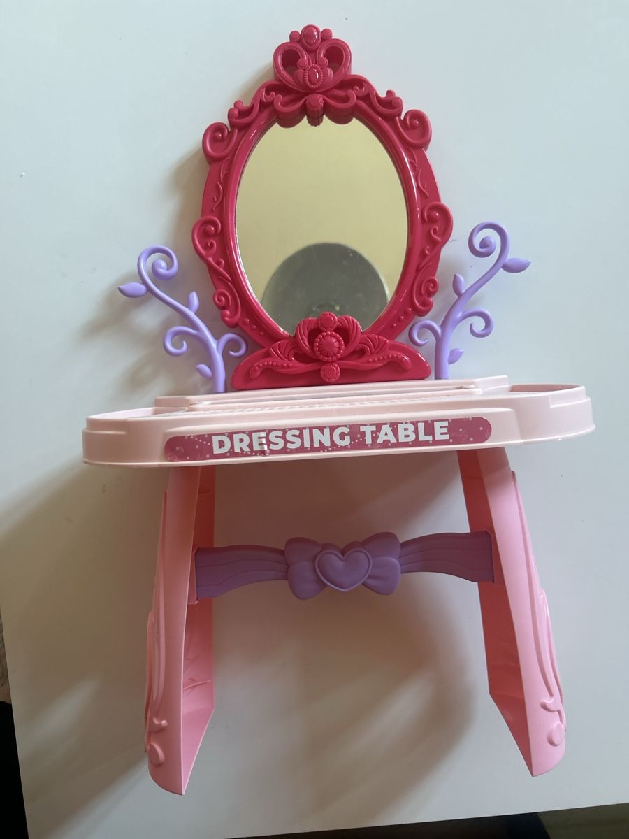 Tavoli da trucco: Coiffeuse pour enfant rose – Usato da St-Prex venduto da mar_f6t6 2