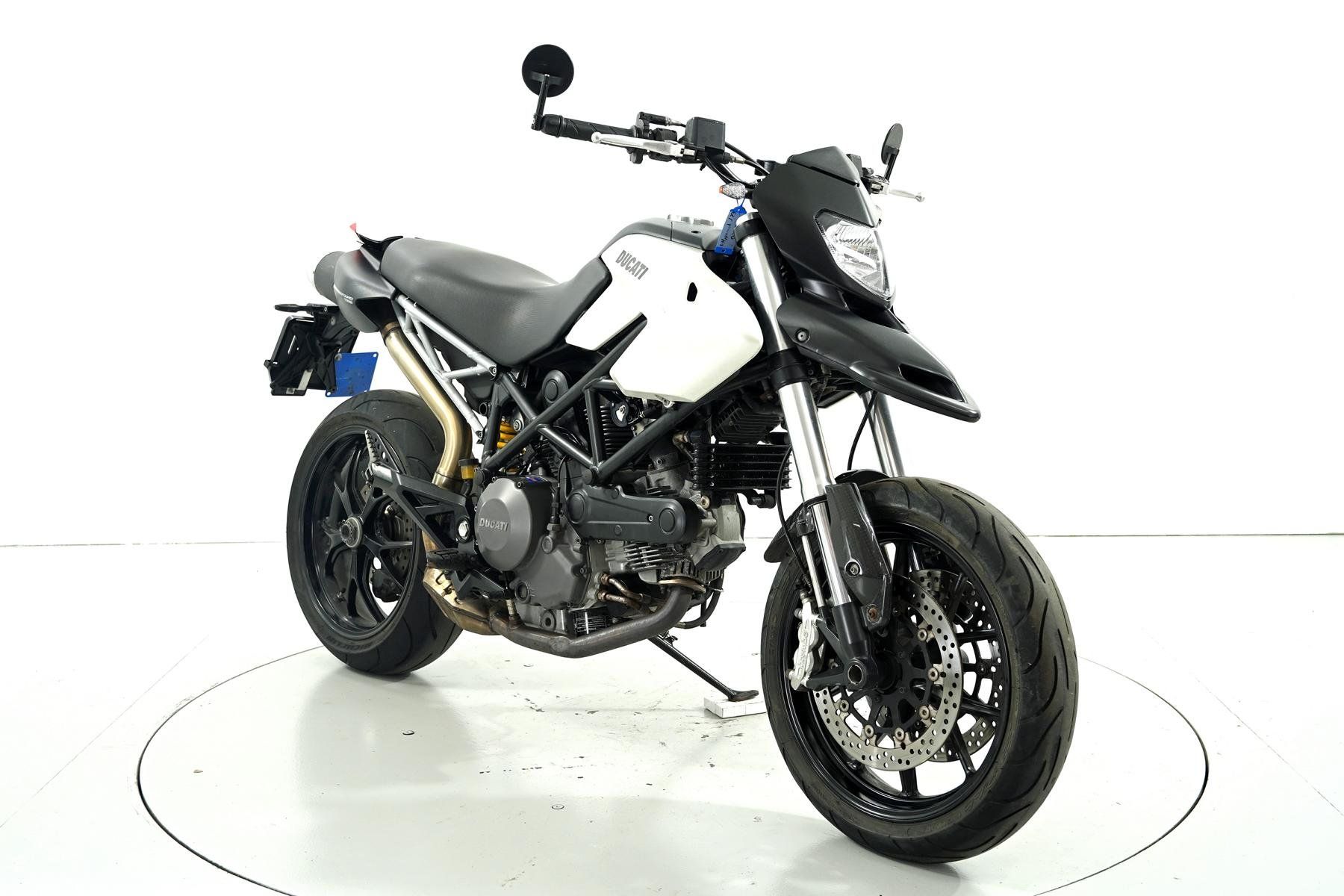 Ducati Strasse: Ducati Hypermotard 796 – Gebraucht aus Winterthur von MCW 2