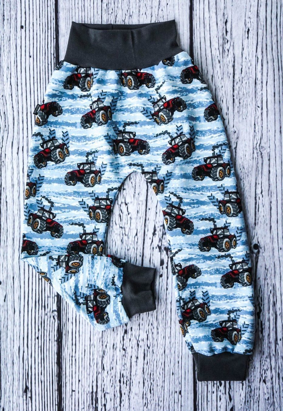 Pantaloni: Warme Pumphose mit Traktor 98/104 - NEU – Nuovo e nell'imballaggio originale da Zürich venduto da sambaum