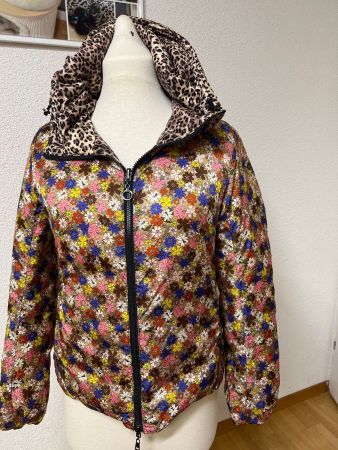Lässige Daunen Wende Jacke von Marc Cain size 2 ca.36
