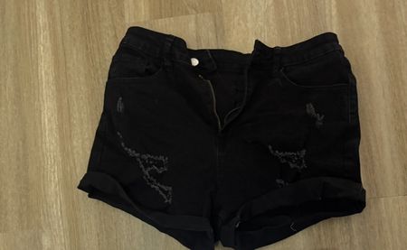 Schwarze jeans shorts
