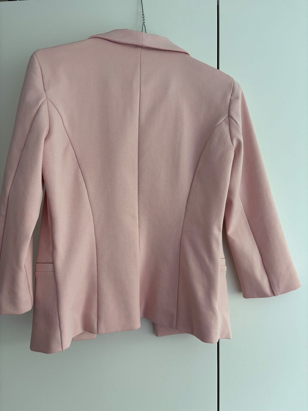 Jacken: Pink blazer – Gebraucht aus Zollikerberg von gab_xnk6 1