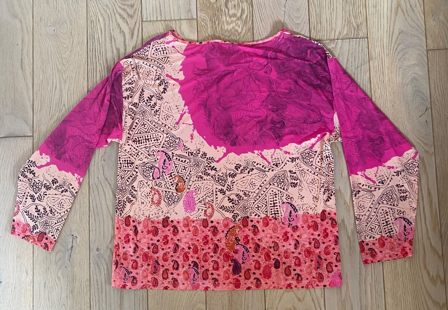 Christian Lacroix Top: Pull Christian Lacroix Bazar taille L – Usato da Broc venduto da ffribourg 2
