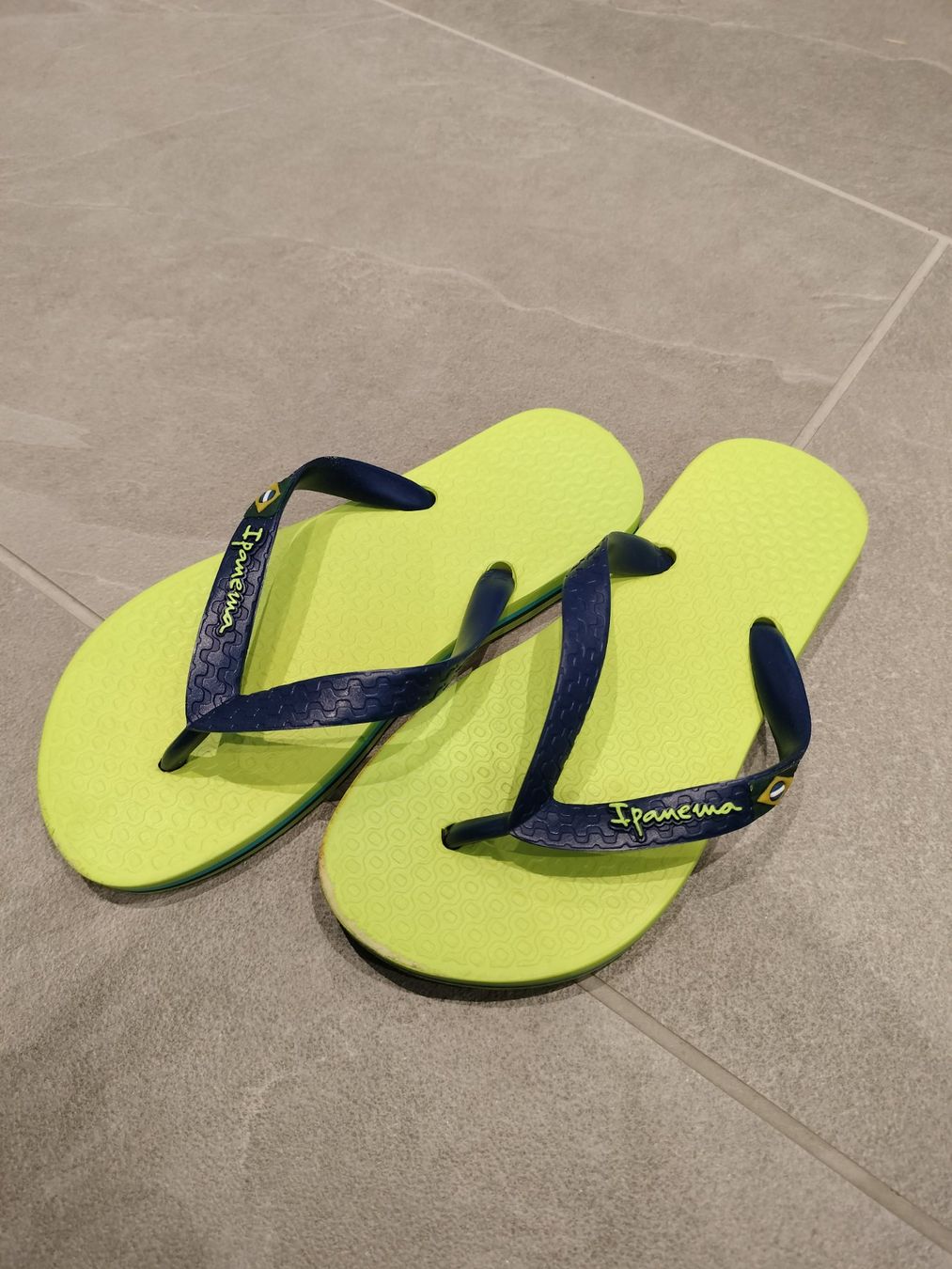 Scarpe per ragazzi: Ipanema Kinder-Badelatschen Hellgrün Grösse 29 – Usato da Neftenbach venduto da TheKringel