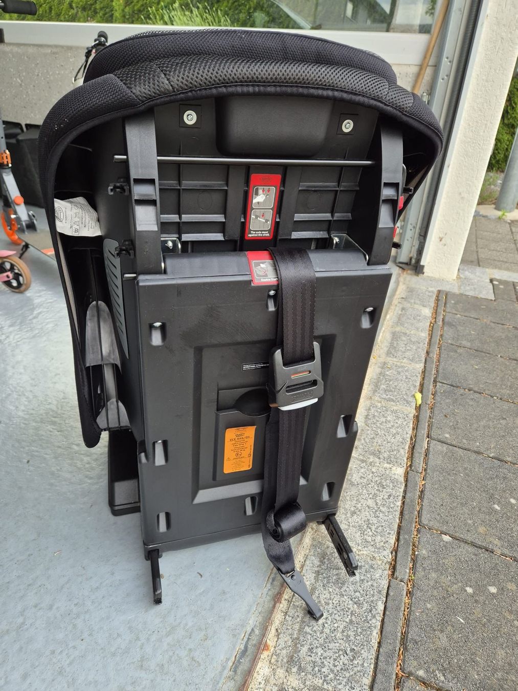 Auto-Kindersitze: HEYNER Capsula Multi Fix - Kindersitz Gruppe 1/2/3 gebraucht – Gebraucht aus Riedt b. Erlen von AndreasRohner92 3
