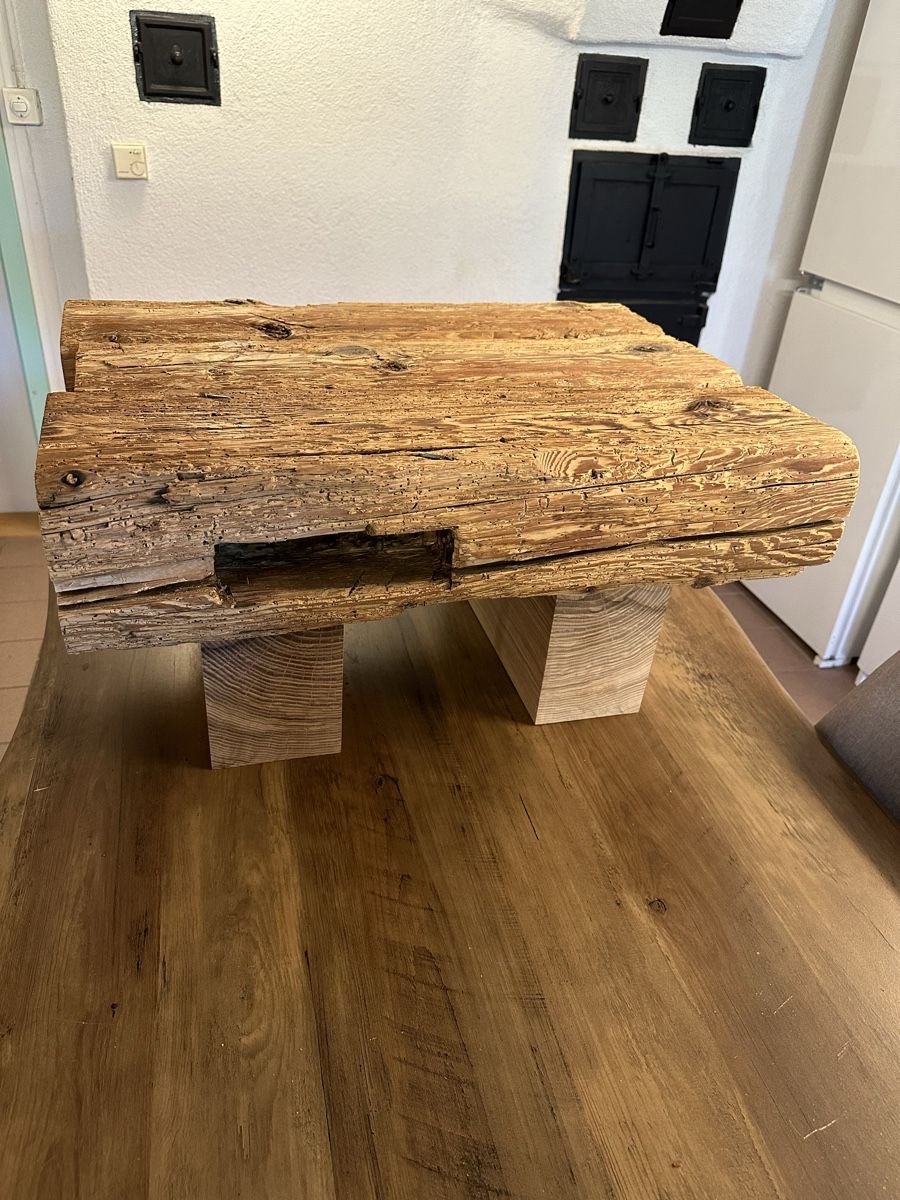 Panchine: Rustikale Holzbank einzigartiges Design, altholz aus 1600 – Usato da Seuzach venduto da Wolf936