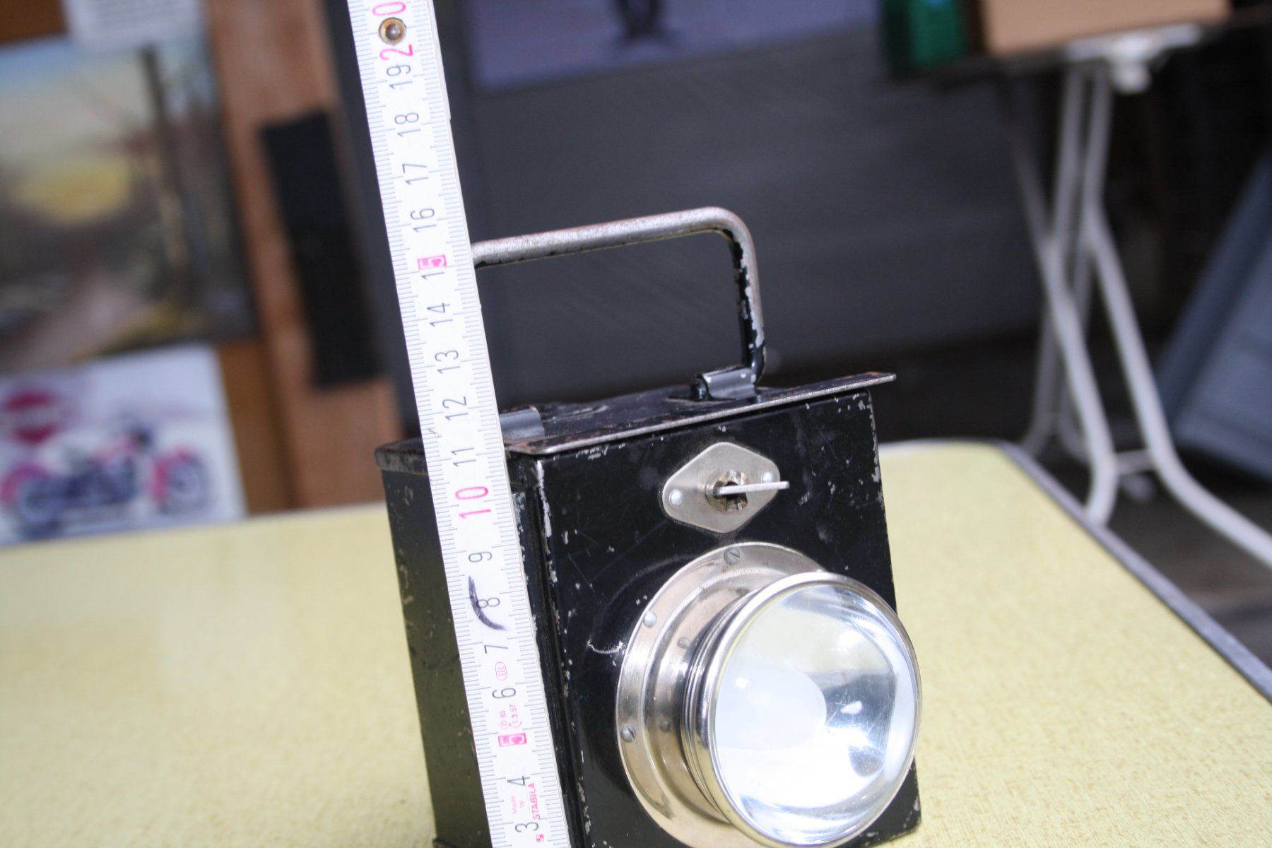 Lampade: TASCHENLAMPE VINTAGE ANTIK LAMPE – Usato da Wauwil venduto da Pneuedy 8