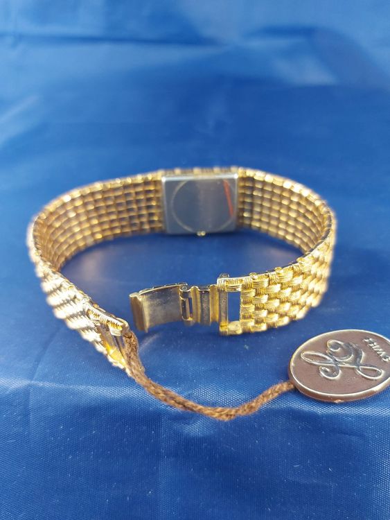 Neue vergoldete Louis Erard Quartz Uhr, new old stock (Neu und