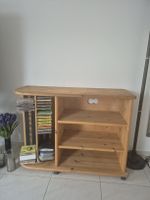 Rustikaler CD-Schrank aus Massivholz mit Drehelement 💿🎶 (5