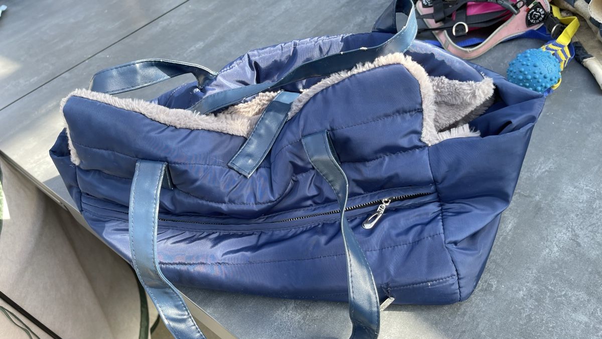 Liege- & Schlafplätze: Kuschelige Transporttasche Hund/Katze – Gebraucht aus Selzach von Giusi400 1