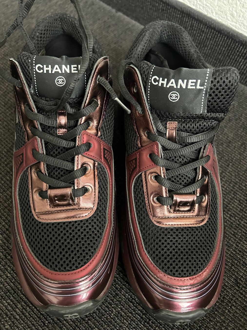 Chanel Scarpe da donna: Chanel baskets – Usato da Chez-le-Bart venduto da kouni12 3