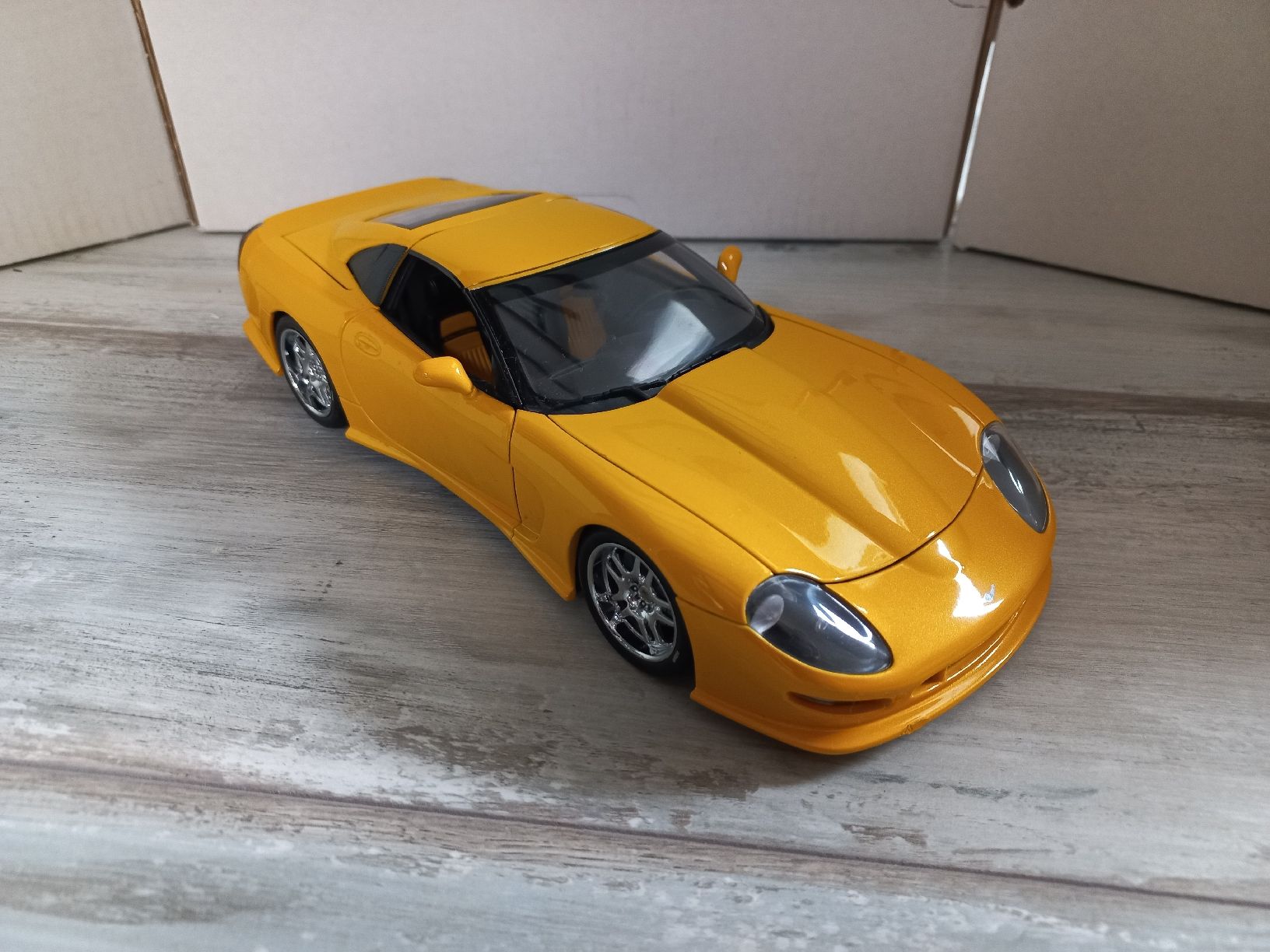 Autoart Modellautos: Callaway C12 1/18 Autoart – Gebraucht aus Attalens von remy_s00