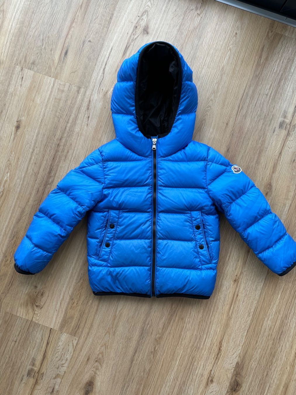 Moncler Jacken & Mäntel: Doudoune Moncler bleu electrique 5 ans – Gebraucht aus La Chaux-de-Fonds von Kent_walker