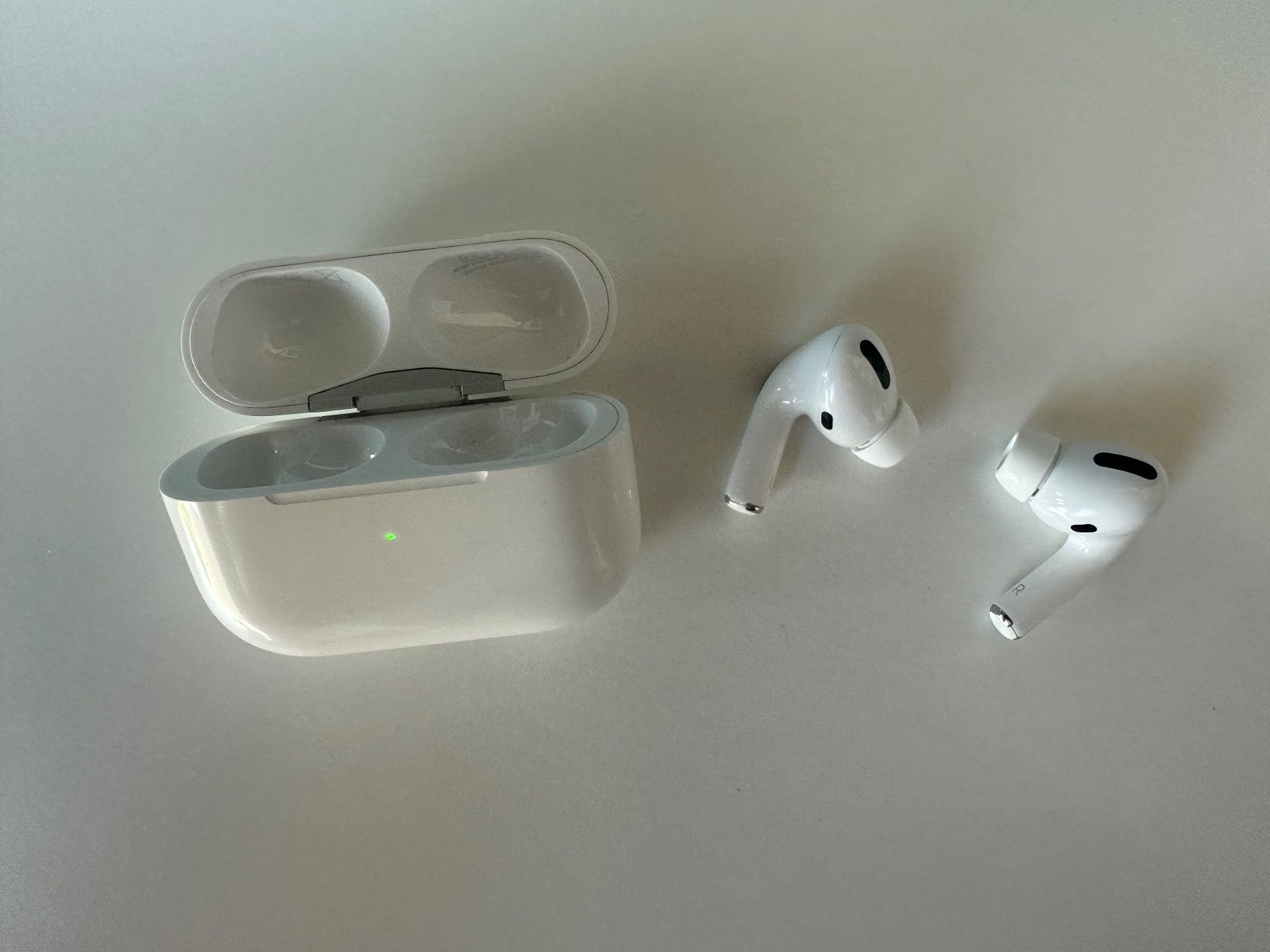 Apple Cuffie: Apple AirPods Pro mit Ladecase – Usato da Luzern venduto da ansmi 1