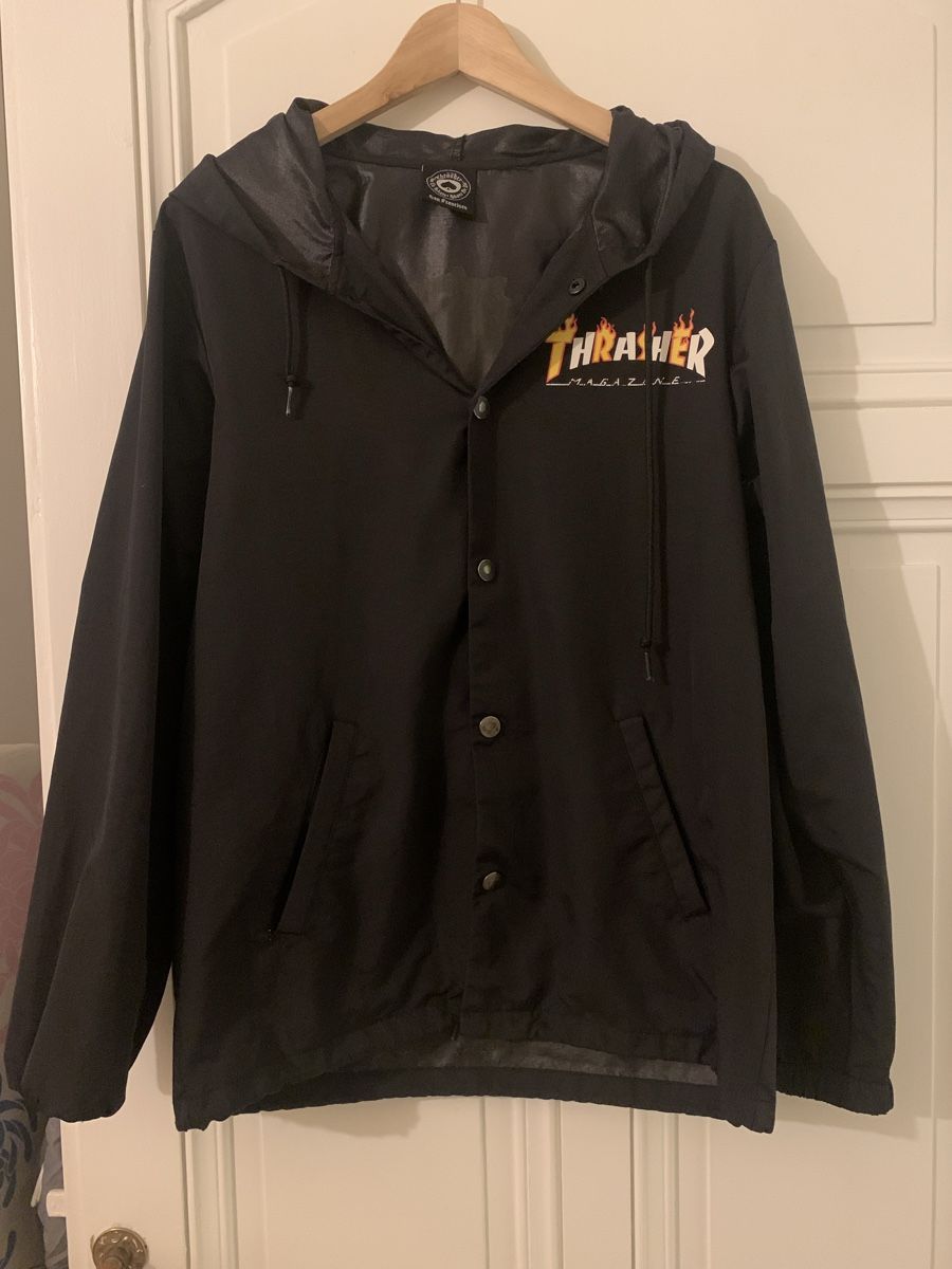 Vestes: Veste TRASHER noire M – D'occasion à Lausanne par animal022