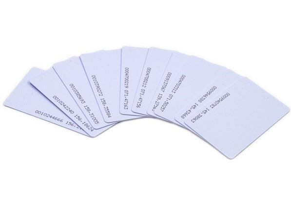 Dischetti: RFID 125KHz Proximity  10 X Card – Nuovo e nell'imballaggio originale da Unterägeri venduto da RmOnline 1