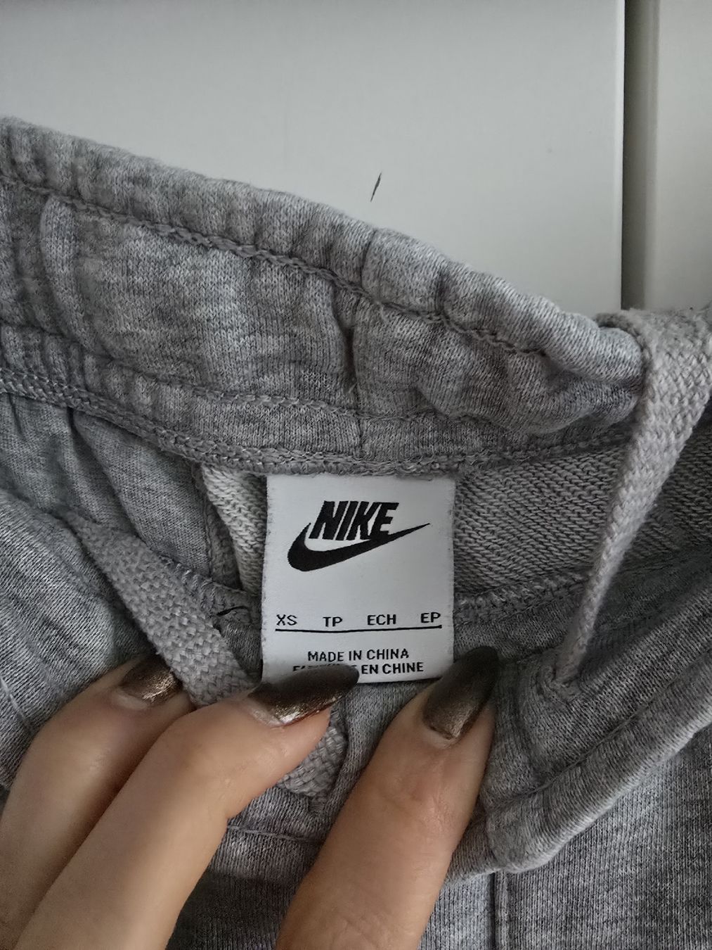 Nike Pantaloni: Nike Joggers - Grösse XS – Usato da Rickenbach b. Wil venduto da VeryLovelyThings 1