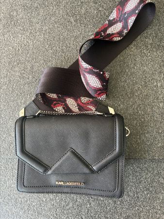 Karl Lagerfeld Handtasche schwarz mit Schulterriemen neu