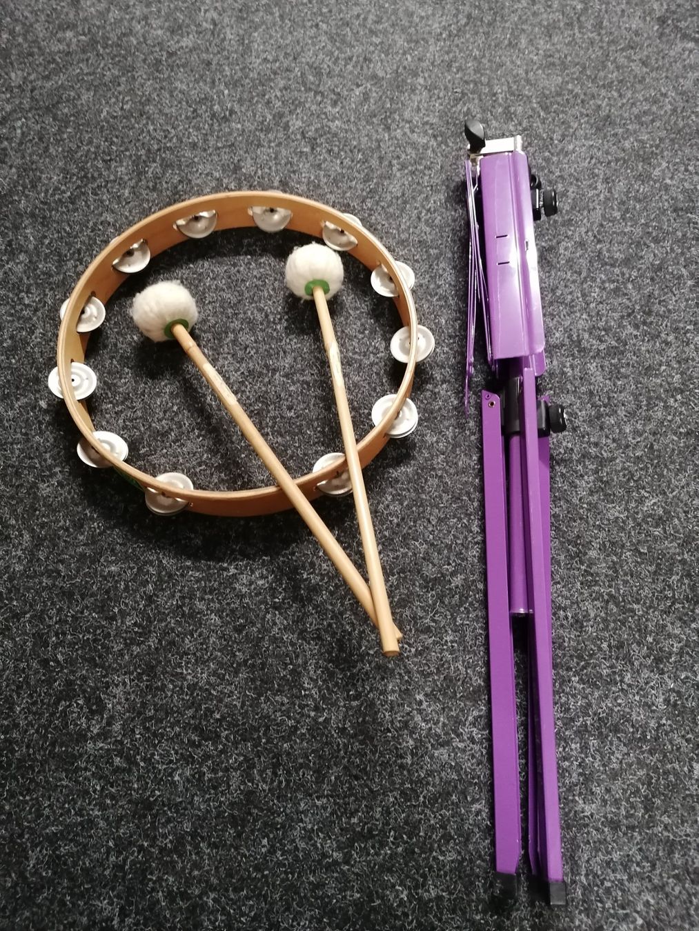Musikinstrumente: Notenständer – Gebraucht aus Geroldswil von carcan1707 2