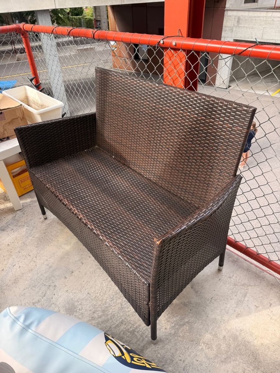 Sofas: Balkonsofa – D'occasion à Dübendorf par tam_y5bx