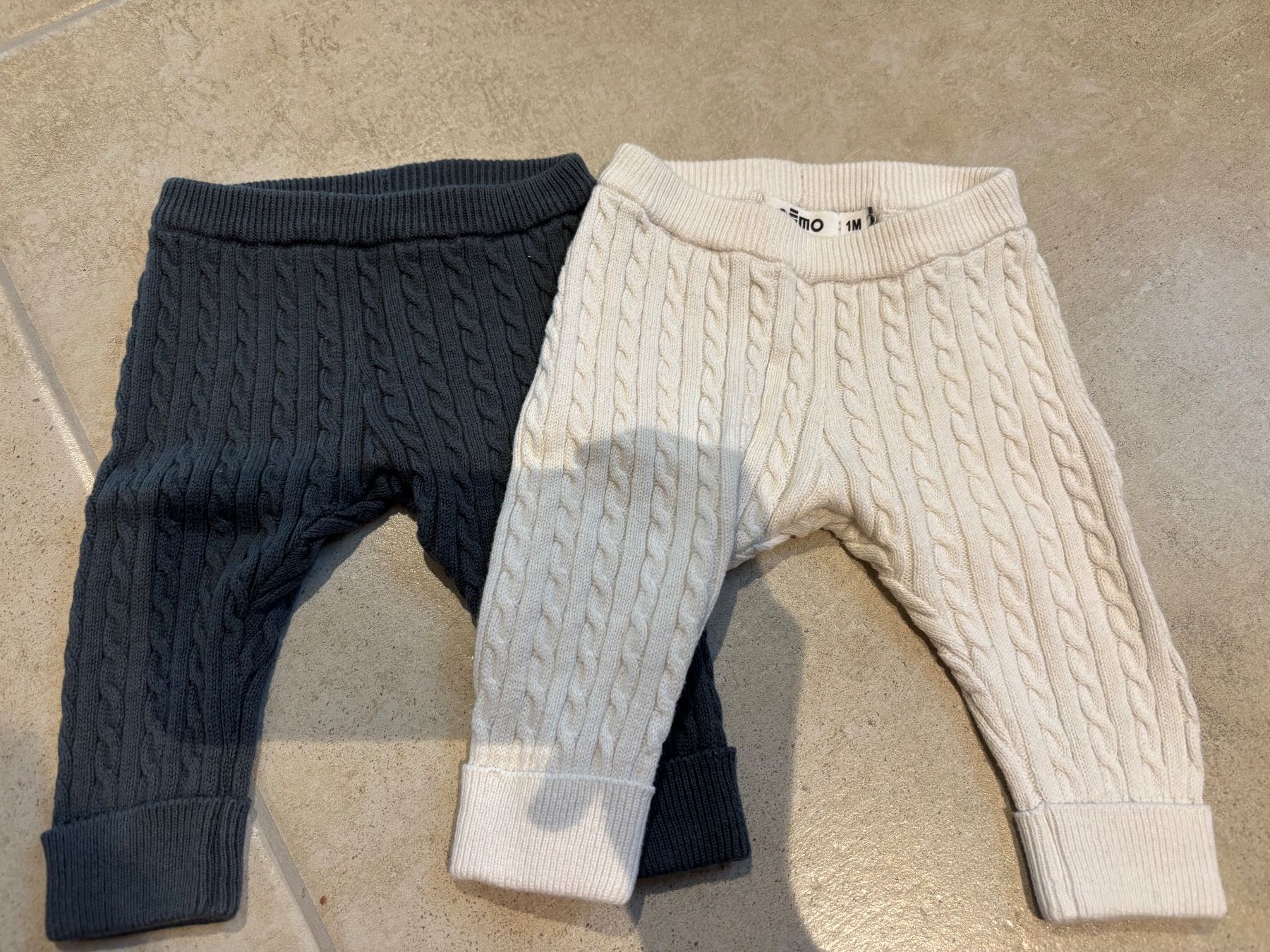 Hosen: Pantalon bébé – Neu (gemäss Beschreibung) aus Bressaucourt von Lamu 1