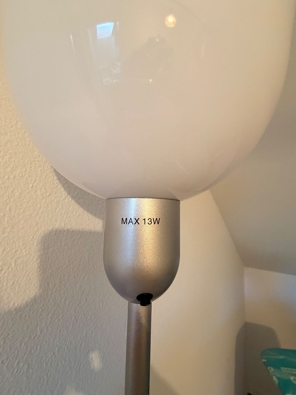 Ikea Lampade: Lampe de sol élégante, couleur argentée, parfait état – Usato da Rüschlikon venduto da dam_p6c8 2