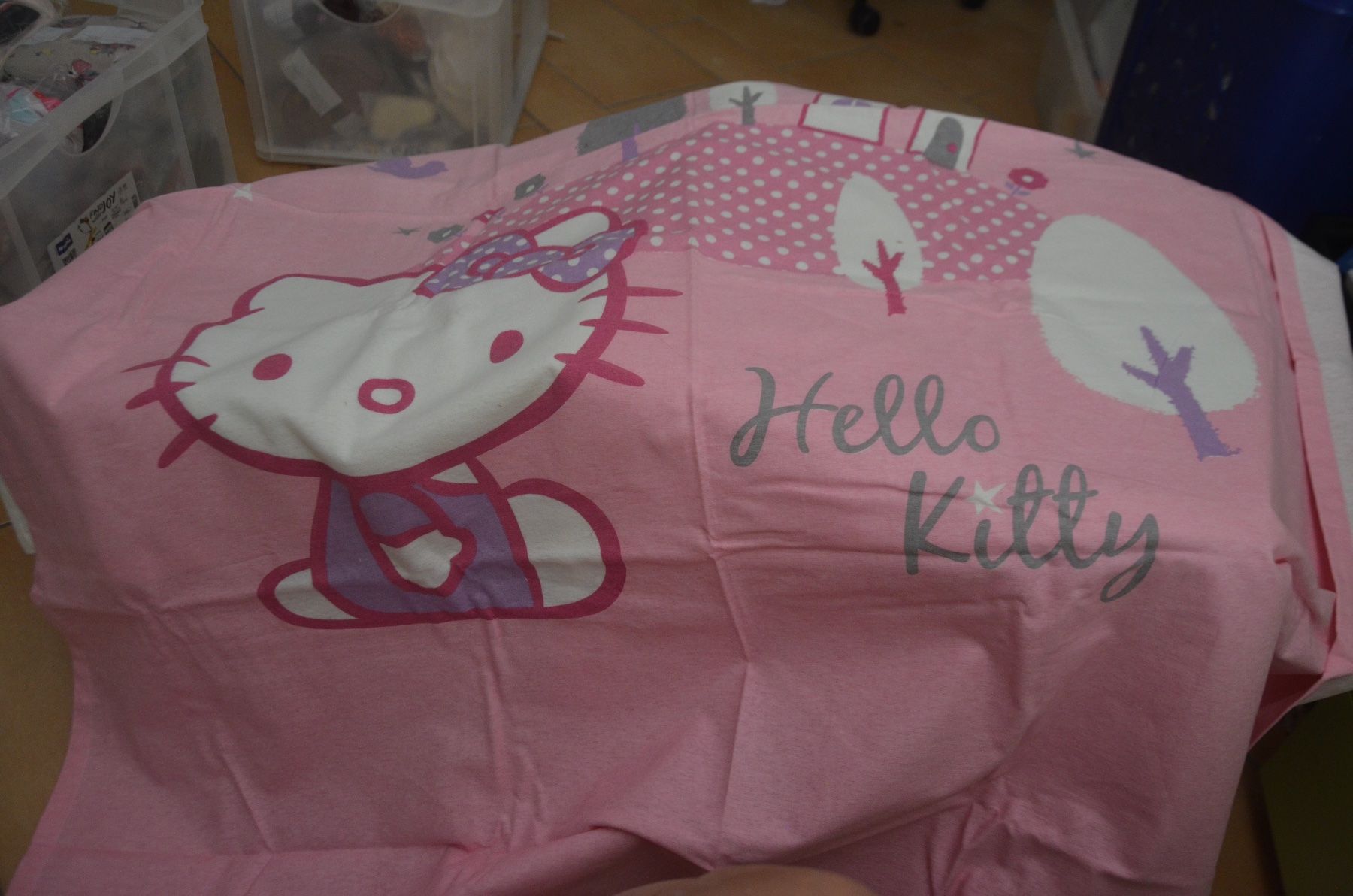 Biancheria da letto: DRAP HELLO KITTY NEU - CM 180X120 – Nuovo e nell'imballaggio originale da Chiasso venduto da Dolly015