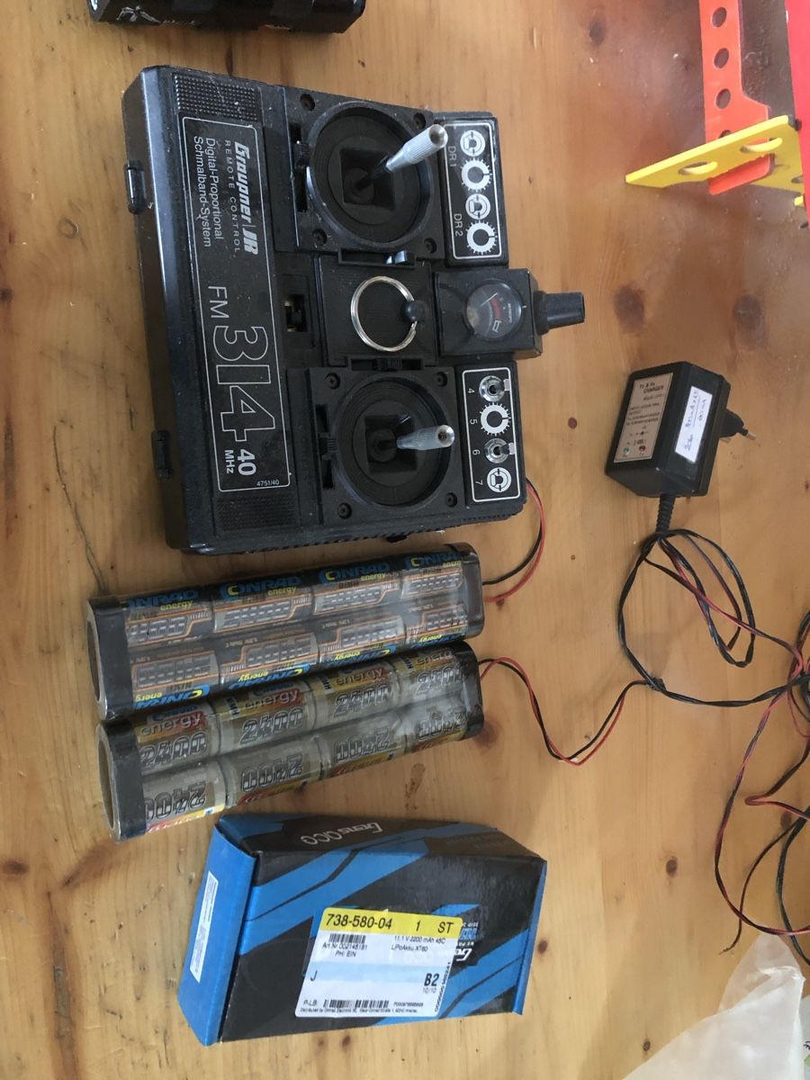 Graupner Modellismo RC: Modellboot mit Zubehör – Usato da Uttwil venduto da matthi82 2