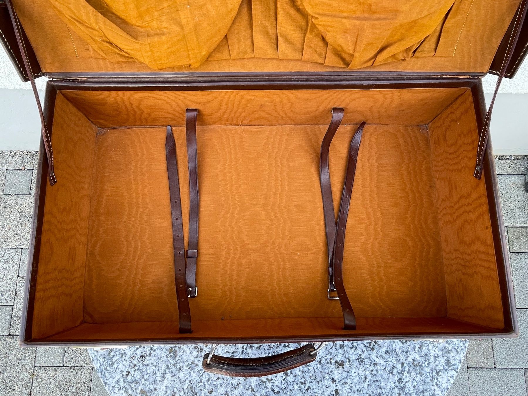 Valigie: Vintage Antik Lederkoffer – Usato da Winterthur venduto da moschtli20 5