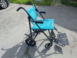 Rollstuhl AUFORUM faltbar grünblau CM-18
