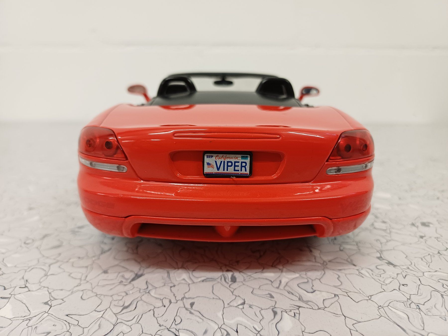 Hot Wheels Voitures modèles: Dodge Viper Roadster (1:18) – D'occasion à Niederhasli par ZZoki 2