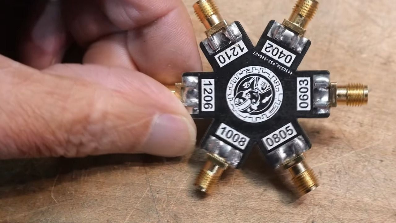 Messen: SMD LCR Testadapter für NanoVNA / Networkanalyzer – Neu und originalverpackt aus Zürich von buyfinest 8