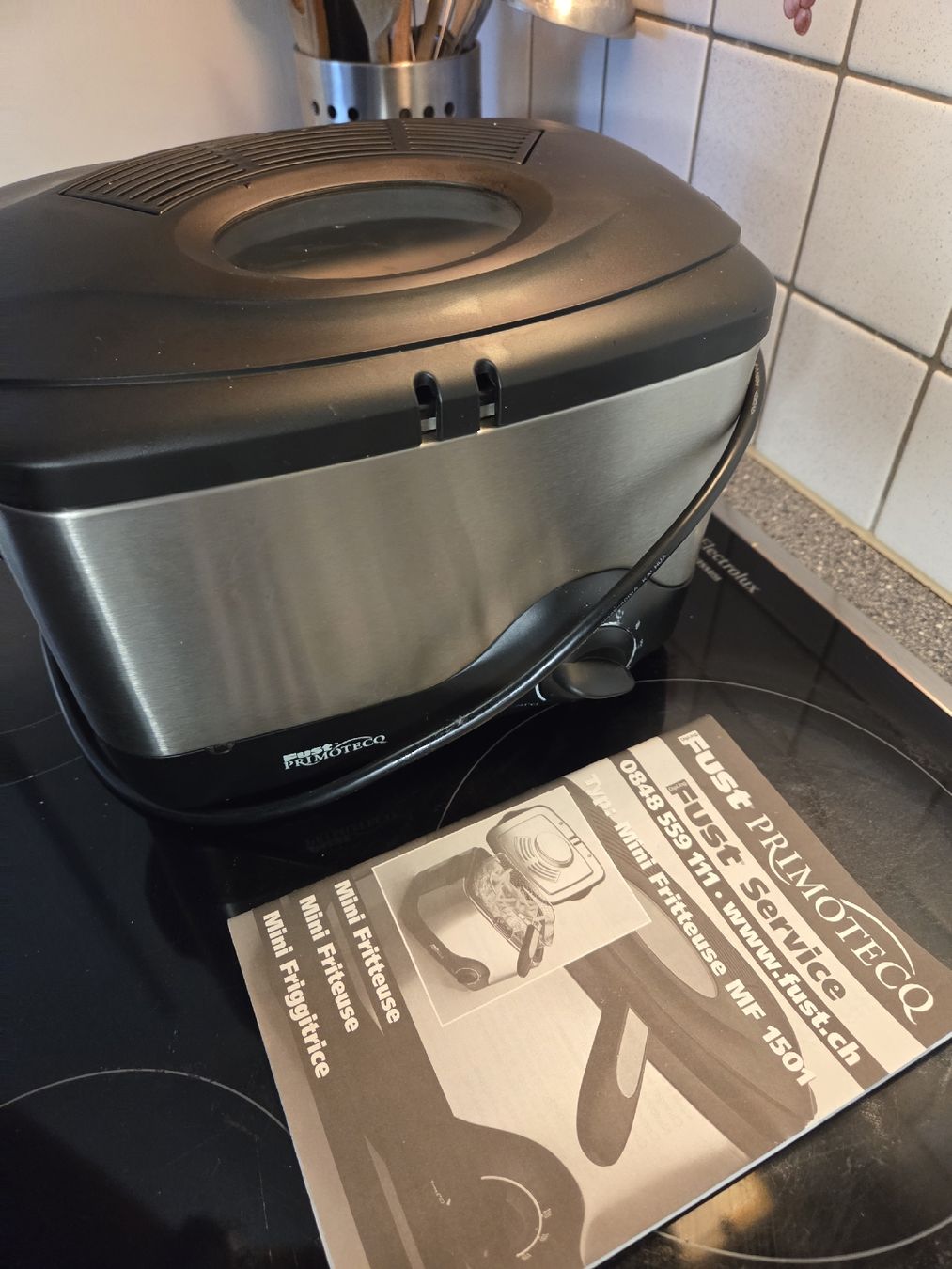Komplettküchen: Friteuse PRIMOTECQ Mini en inox bon état – Gebraucht aus Brügg BE von man_xyd9 9