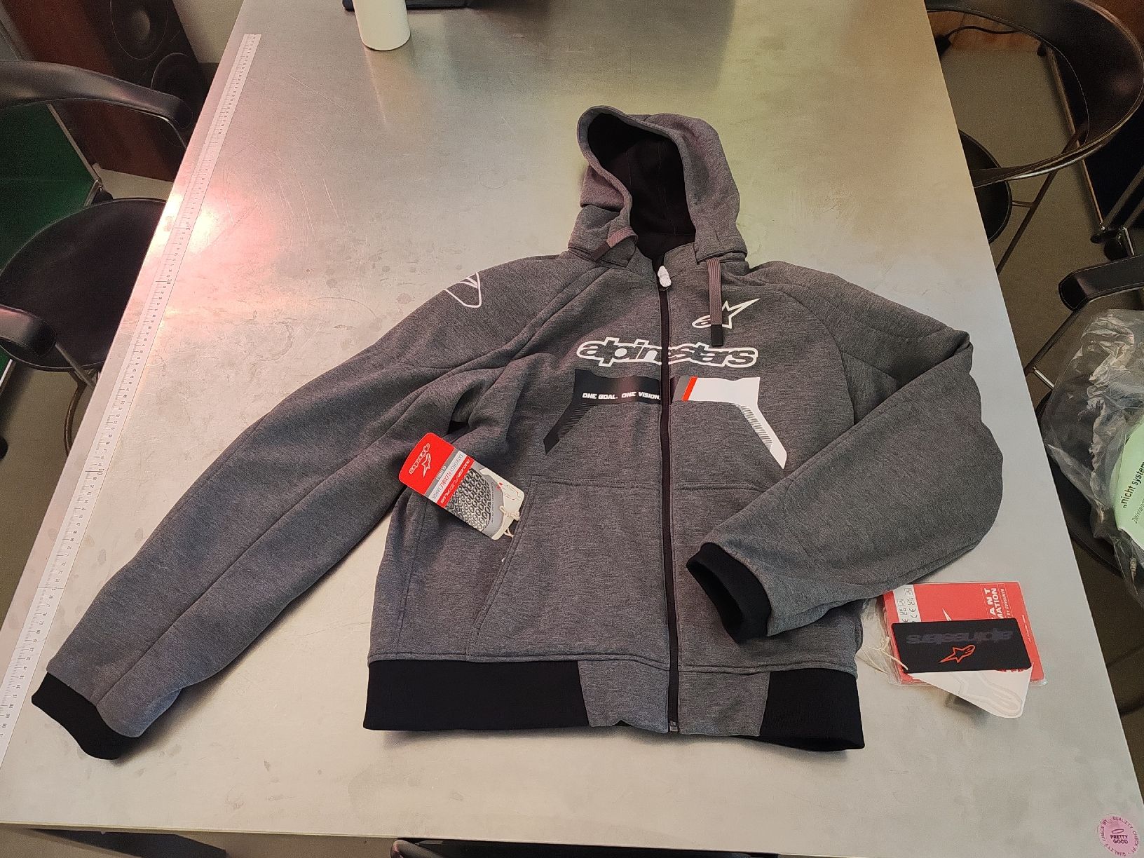Alpinestars Maglioni & Felpe: Alpinestars Chrome Ignition Hoodie – Nuovo (secondo la descrizione) da Bern venduto da PrettyGood