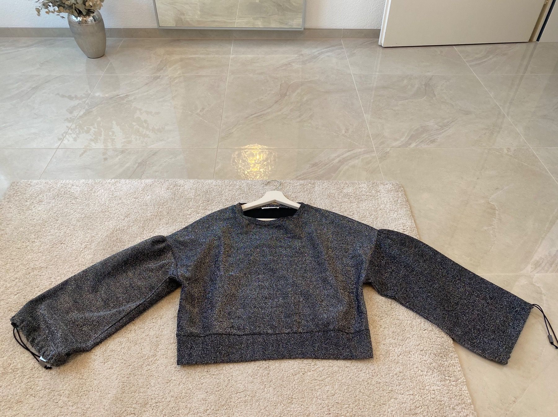 Mango Camicette: Bluse im Silvester Look von Mango (Gr.S) – Usato da Merenschwand venduto da R-R-R 2