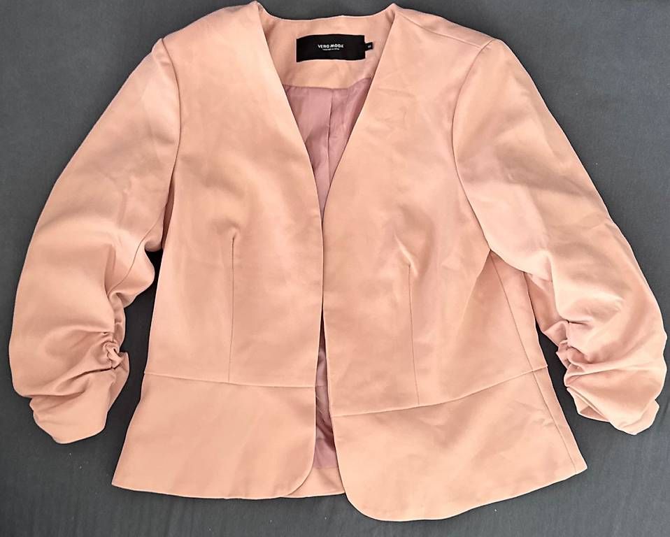Giacche: Rosa Blazer Gr.40 Vero Moda  – Usato da Sarnen venduto da Sejosa15 1