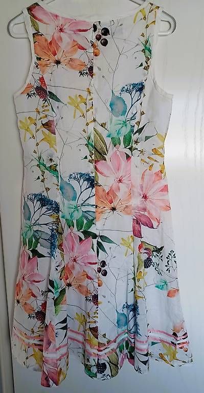 Robes: APANAGE Collections, florales Muster, Gr. 38 – D'occasion à Gunzgen par Isicroft 1
