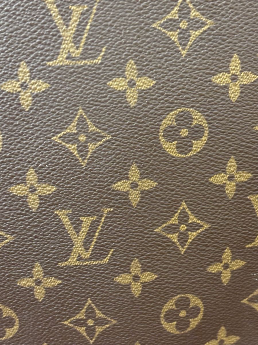 Louis Vuitton Valigie: Louis Vuitton Alize 24H Monogram Travel Case – Usato da Winterthur venduto da Atelier.W.Maison 4