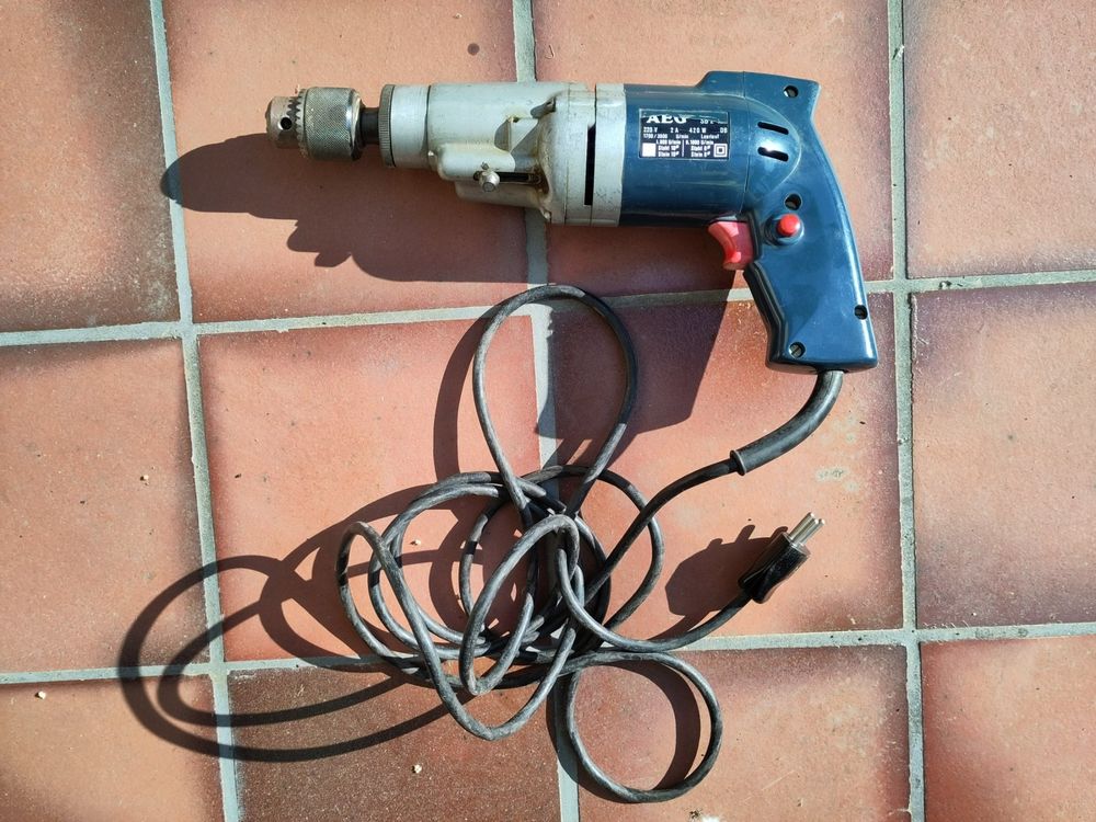 Hand Bohrmaschine AEG Made in W.Germany Kaufen auf Ricardo